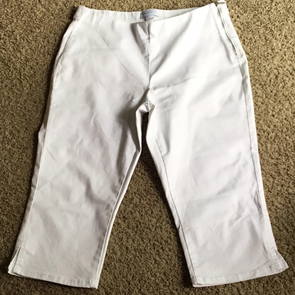 Liz Claiborne SummerStyle Classic White Capris